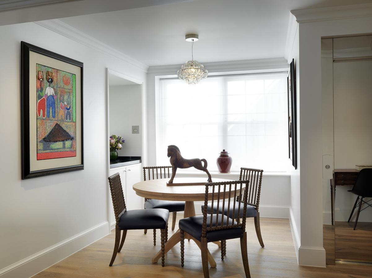 ホテル ザ ゲームバード ロンドン エクステリア 写真 A dining room
